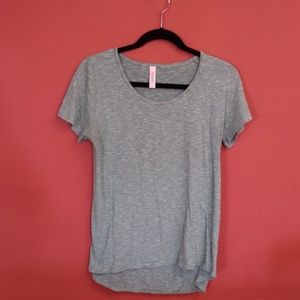 LuLaRoe t-shirt